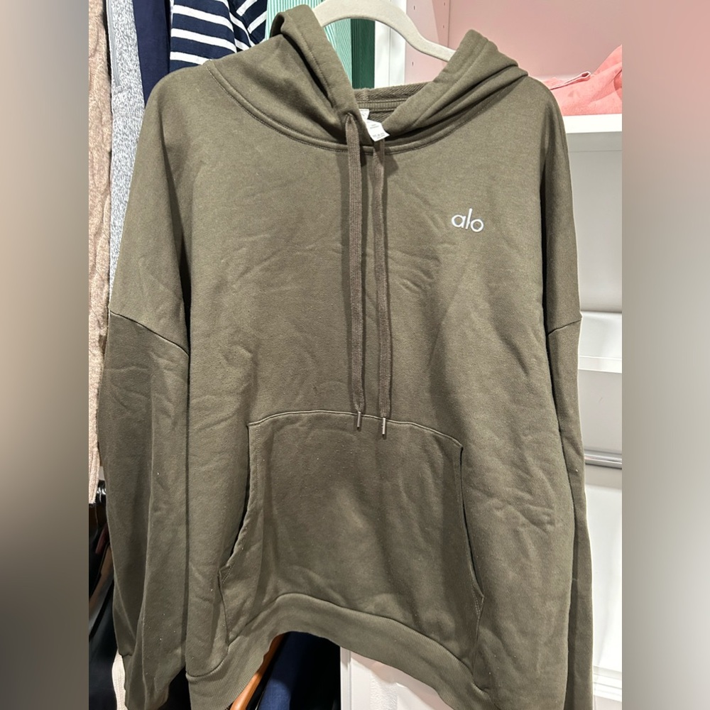 Alo Yoga Accolade Hoodie size 2XL